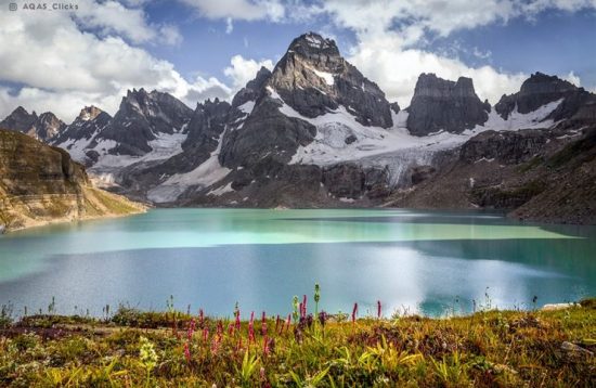 chitta-katha-lake-pakistan